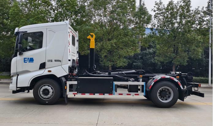 Pure Electric Hook Lift Detachable Garbage Truck