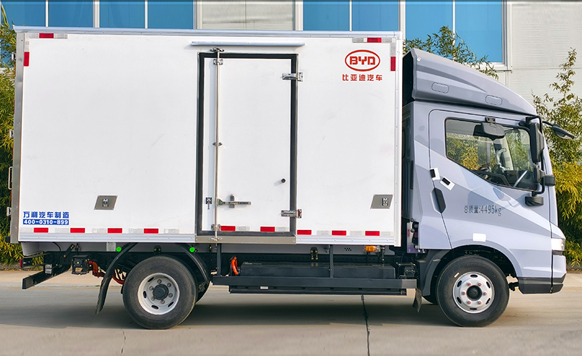 4.5-ton Insulated Truck